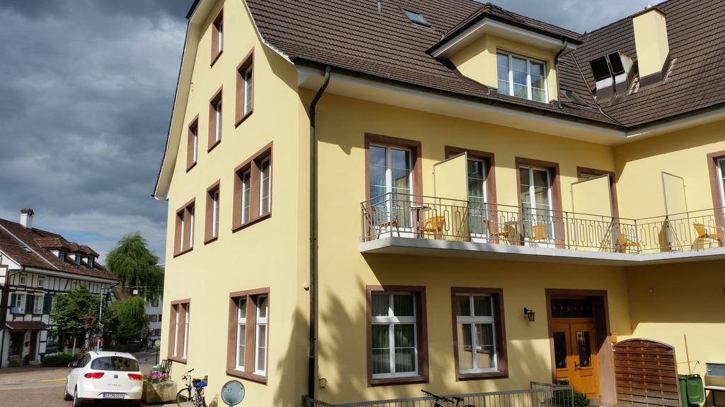 Hotel Roessli Allschwil Buitenkant foto