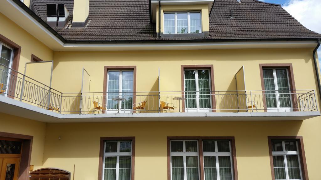 Hotel Roessli Allschwil Buitenkant foto